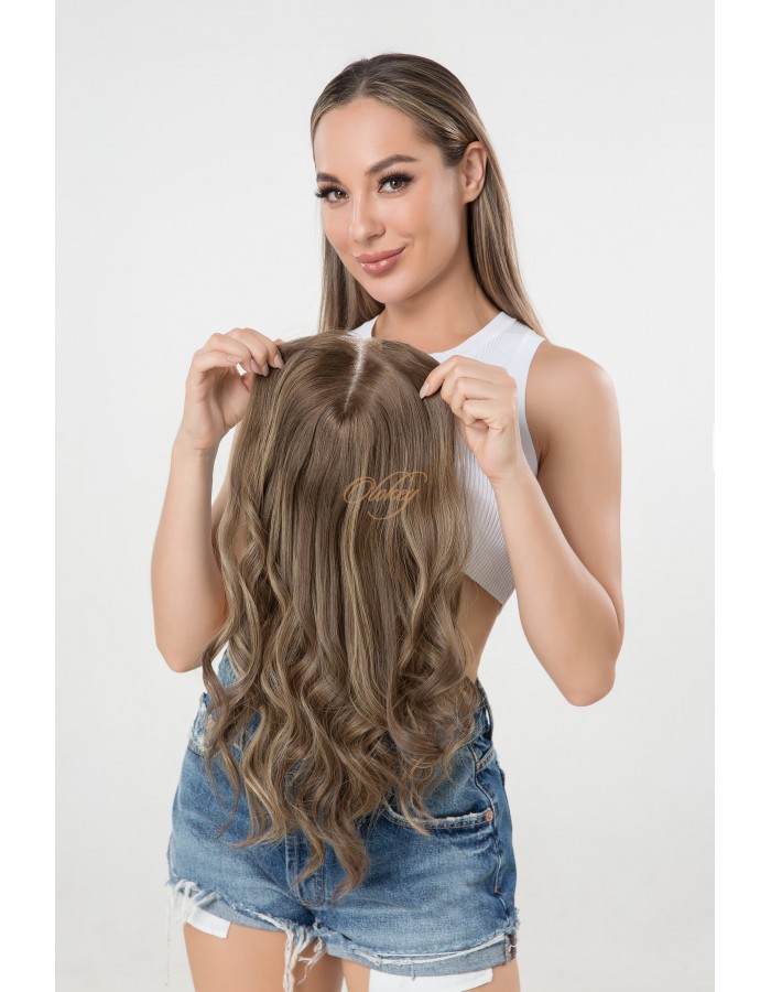 Styling Your Look with a Lace Top Topper